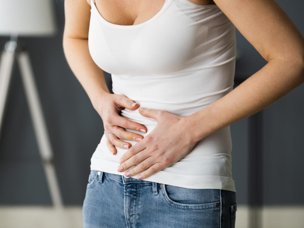 Canabidiol (CBD) e TPM: Como o Canabidiol pode reduzir sintomas e equilibrar o corpo