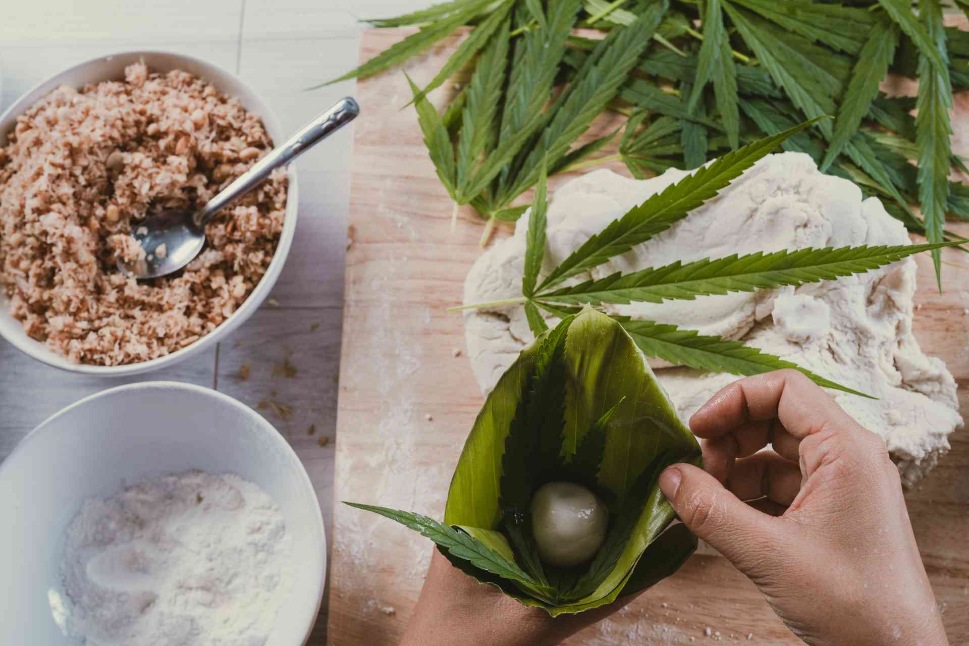 Existem alimentos que ajudam na absorção de cannabis pelo corpo?